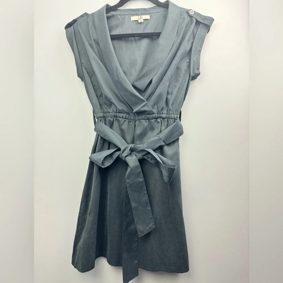 Ya Los Angeles tie-waist V neck mini dress size Small - Picture 9 of 10